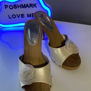 Guess By Marciano Preowned Pearl and Wood Slip on Heels
Sandals Womens Size